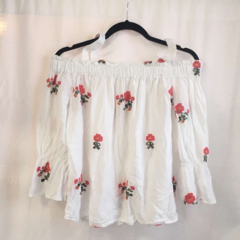 Sweet feminine cold shoulder top